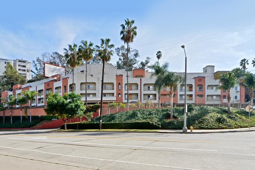 Hotel Silver Lake Los Angeles Exterior photo
